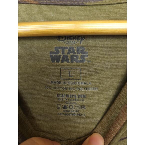 Disney Parks Star Wars Men's Camo Darth Vader T-Shirt Size Large Short Sleeve - Picture 4 of 7